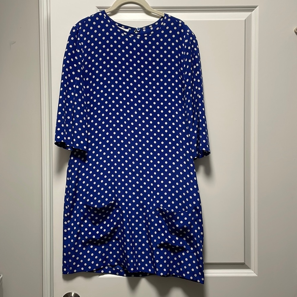Equipment silk dress.